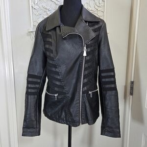 Cleo Womans Black Faux Leather Jacket Size Med
